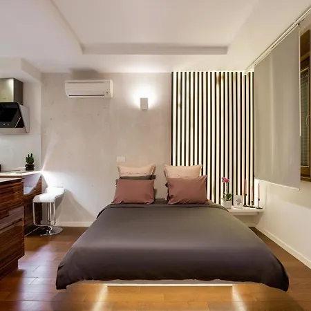 Apartment Leo Modern Urban Stay, Self Check-in, Free Garage *