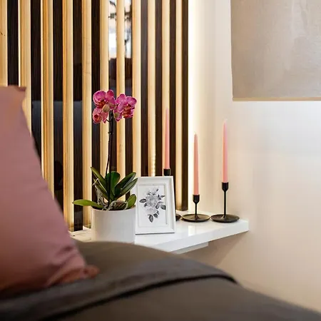 Leo Modern Urban Stay, Self Check-in, Free Garage Apartamento Belgrado