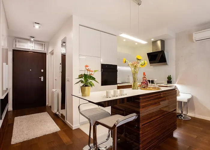 아파트 Leo Modern Urban Stay, Self Check-in, Free Garage