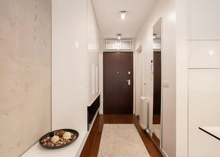 아파트 Leo Modern Urban Stay, Self Check-in, Free Garage