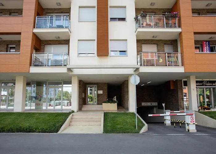 Leo Modern Urban Stay, Self Check-in, Free Garage 베오그라드