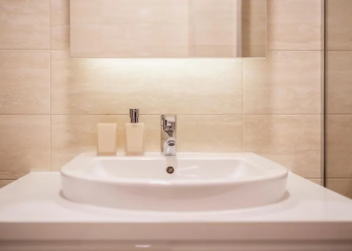 Leo Modern Urban Stay, Self Check-in, Free Garage 아파트 *