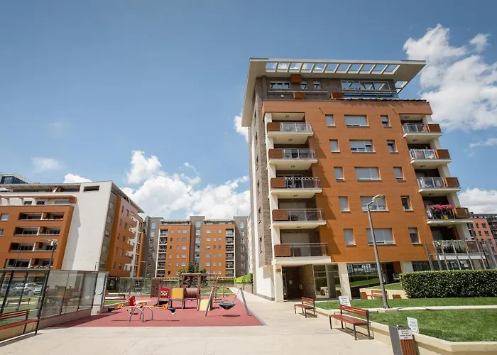 Leo Modern Urban Stay, Self Check-in, Free Garage 베오그라드