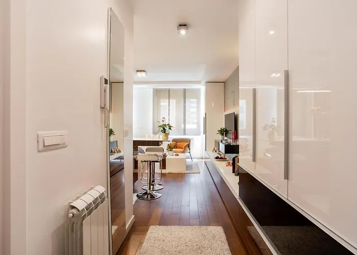 Leo Modern Urban Stay, Self Check-in, Free Garage 베오그라드