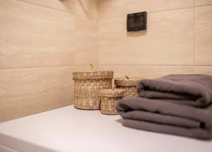 Leo Modern Urban Stay, Self Check-in, Free Garage * 베오그라드